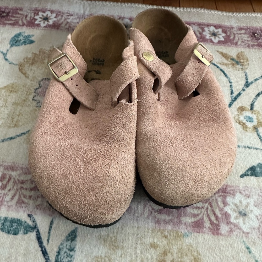 Birkenstock Kids Boston Suede Moccasins in Blush Pink